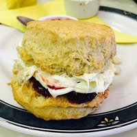 Had a really great family time there. Scones were hot from the oven and so tasty. Jam was best I