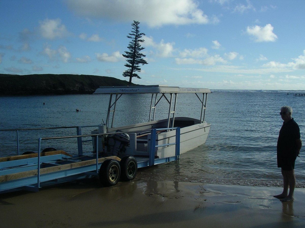 glass bottom boat tour on norfolk island