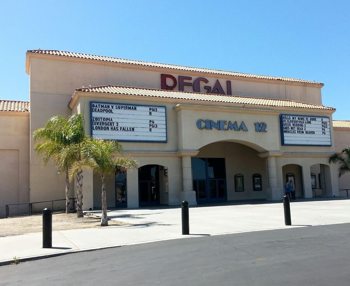 Silent Night 2024 Showtimes Near Regal San Jacinto Metro Shawn Dolorita