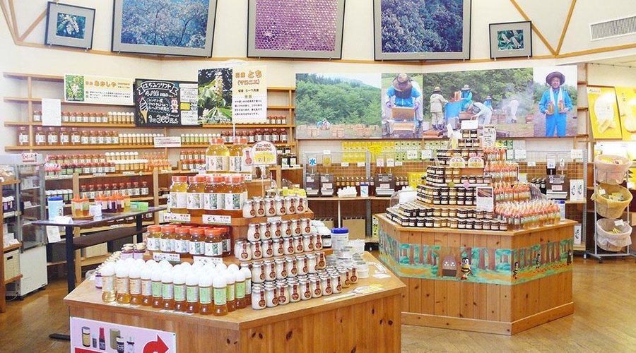 山のはちみつ屋店内
