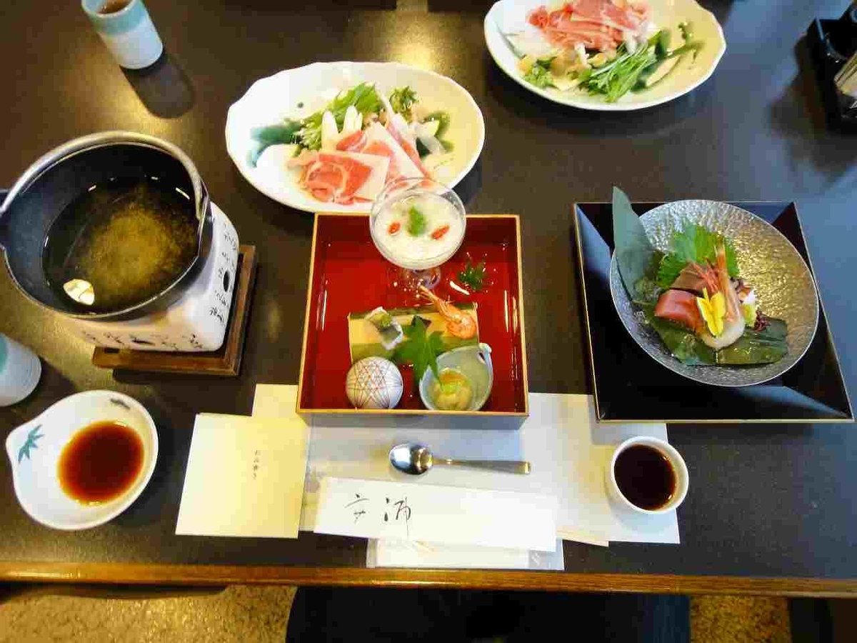 THE 10 CLOSEST Hotels to Jiko-ji Temple Mae Railroad Crossing, Onomichi