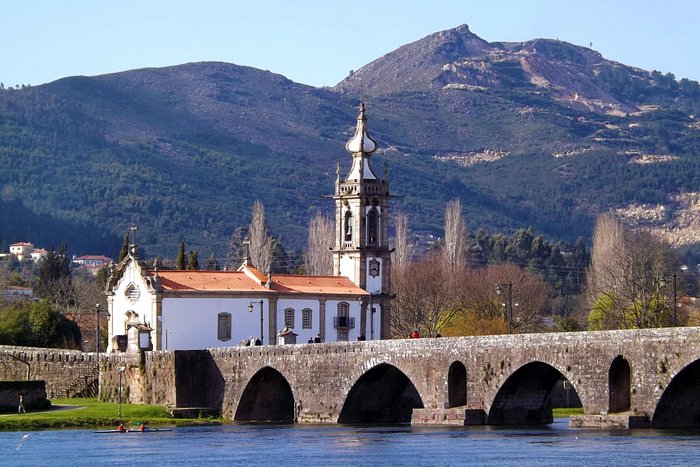 A Ponte e a Capela de Santo António