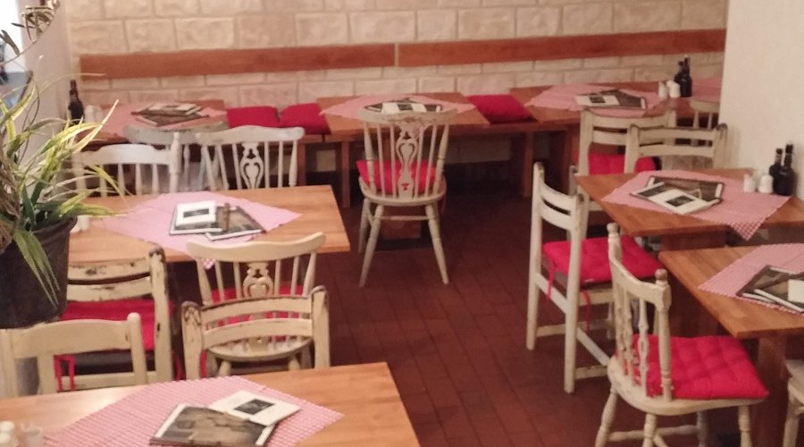Konoba Marjan interior, cozy and homelike