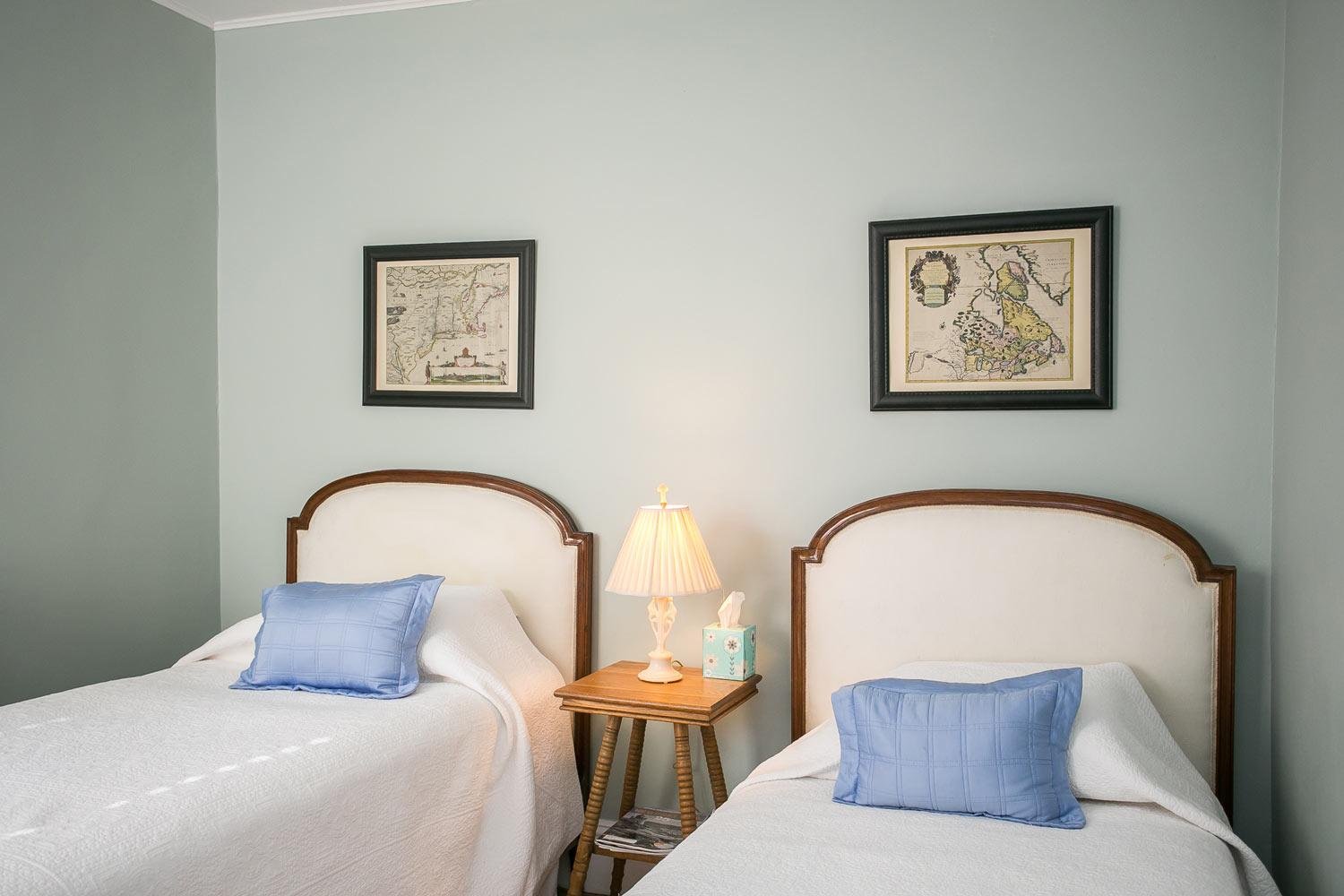 Chart House Inn by null