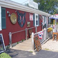 2 buildings chock full of great antiques, vintage and collectibles!