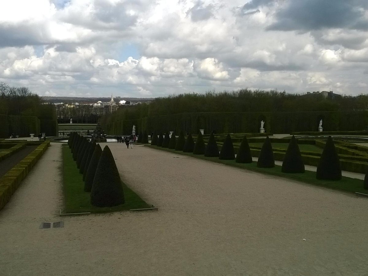 Versailles Map of the gardens & parc