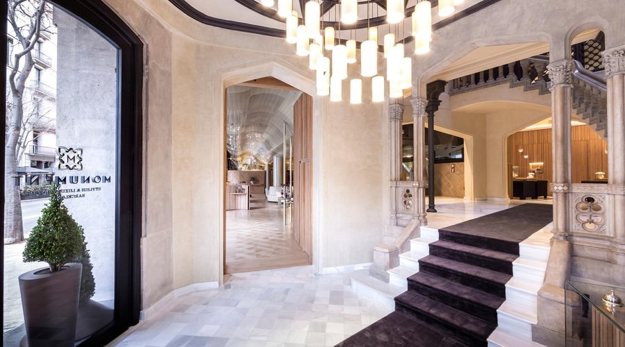 Welcome to Monument Hotel