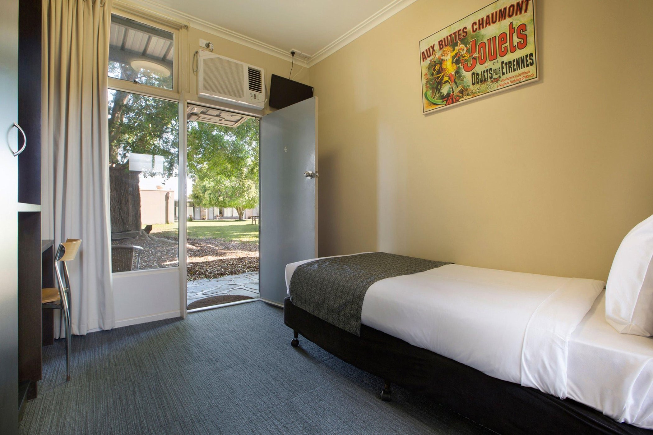 Links Hotel by null