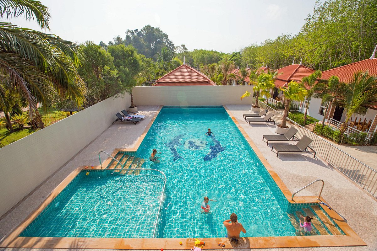 Lux Family Villas, hotel em Nong Thale