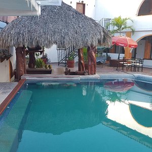 Alberca, Chapoteadero y Bar con los mejores precios en Ixtapa