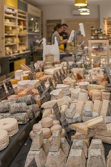 Lart De La Fromagerie Marseille All You Need To Know Before You Go 