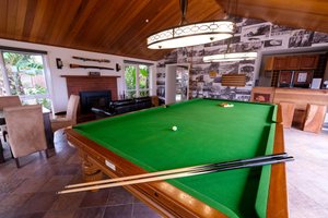 Room & Suite