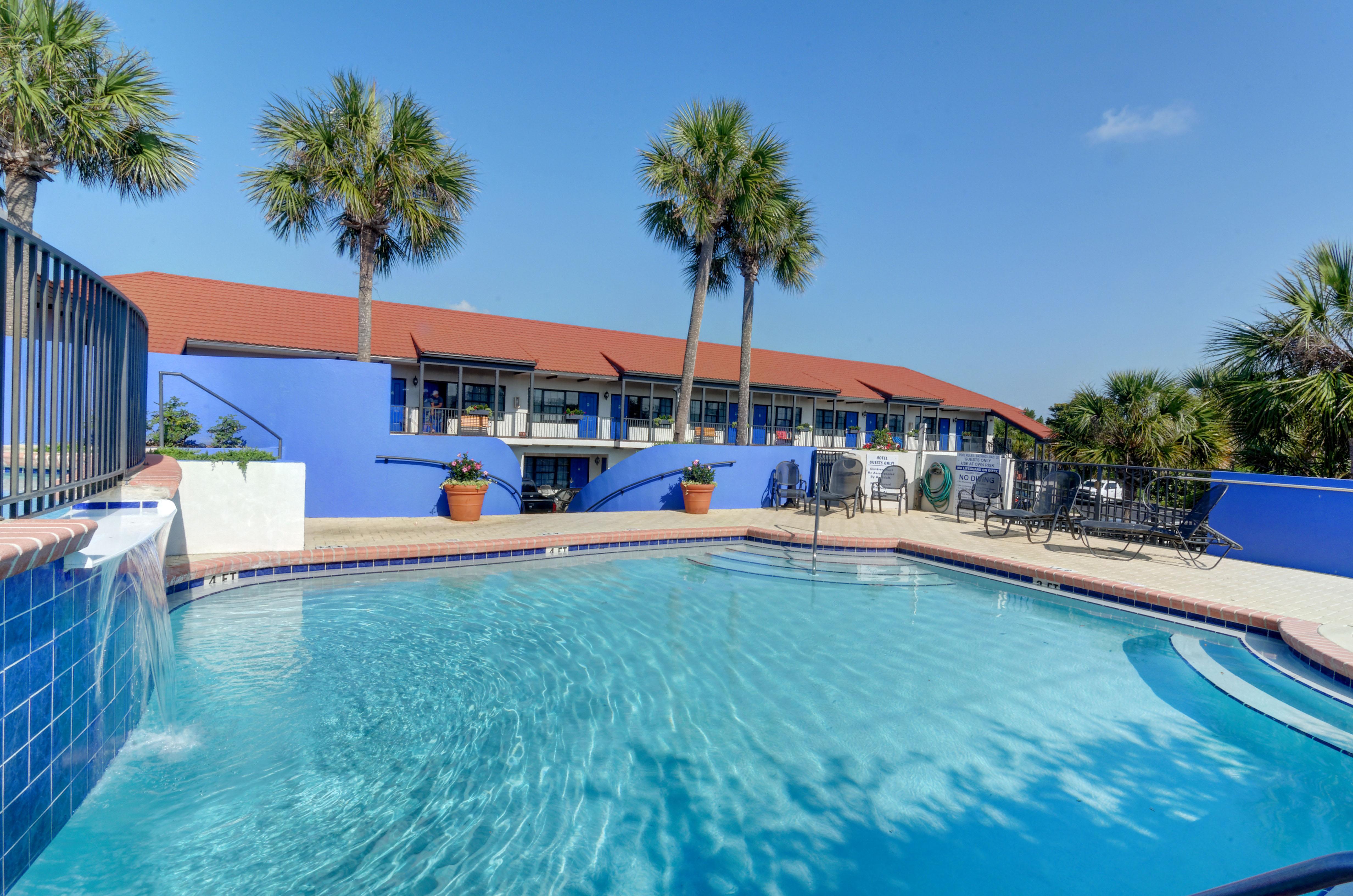 BEACHSIDE INN - Prices & B&B Reviews (Destin, FL)