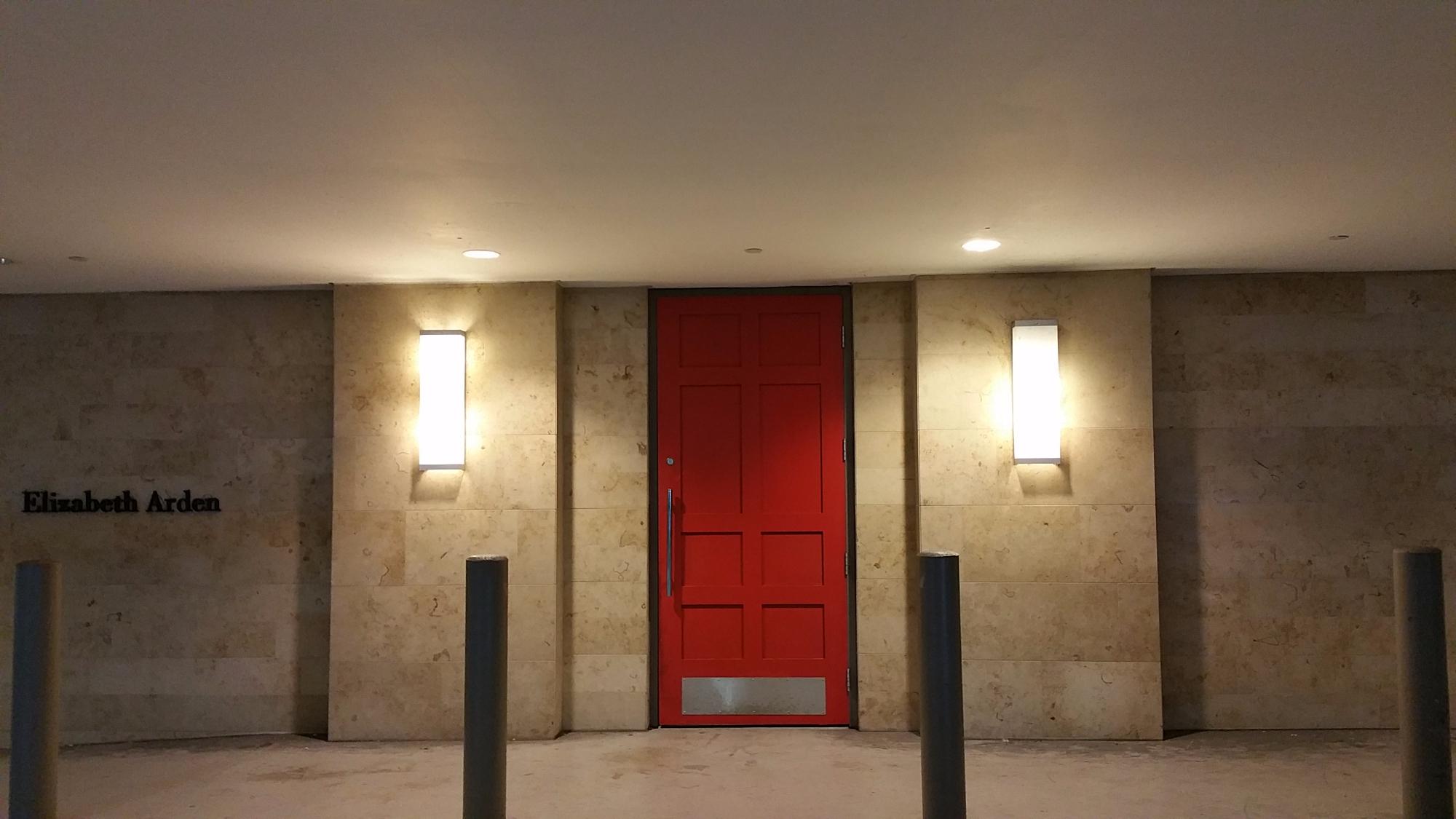 elizabeth arden red door spa near me