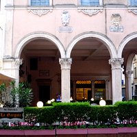 Cologna Veneta, La loggia del bar La gargotte/ Logia baru