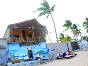 Dyke Rest in Trincomalee
