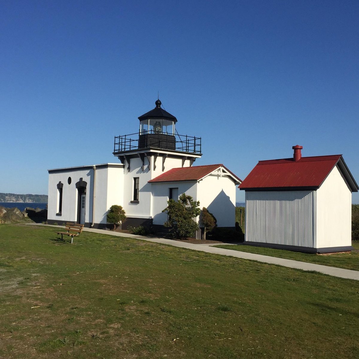 point-no-point-lighthouse-in-hansville-washington-beautiful