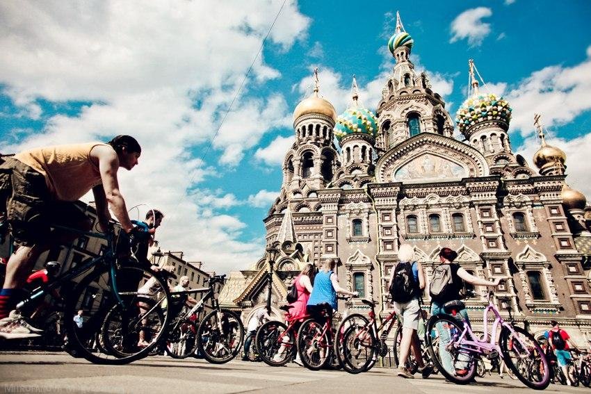 Вело петербург. Велосипедная экскурсия по Санкт-Петербургу. Велосипедист Санкт-Петербург. Экскурсия на велосипедах в СПБ. Велосипедизация Санкт-Петербурга.