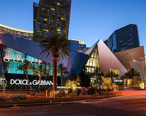The 9 Best Places To Go Shopping in Las Vegas