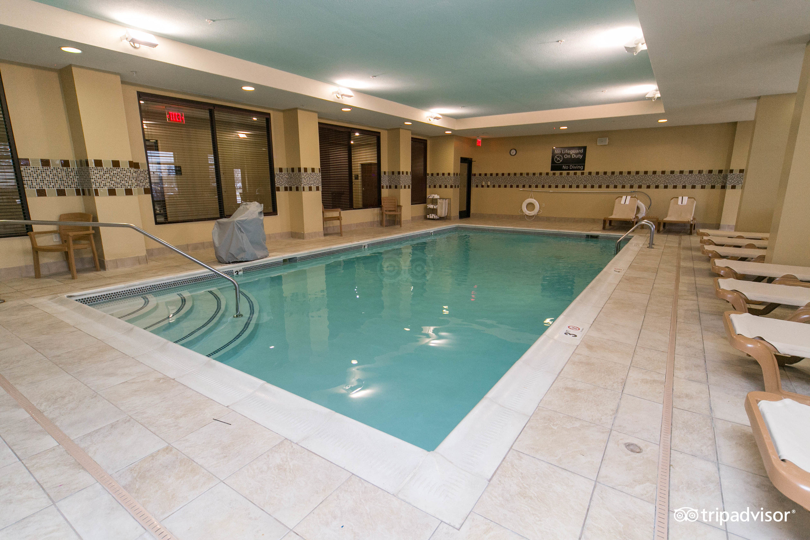 Hampton Inn Indianapolis Northwest Park 100 Pool Pictures Reviews   Pool  V11677883 