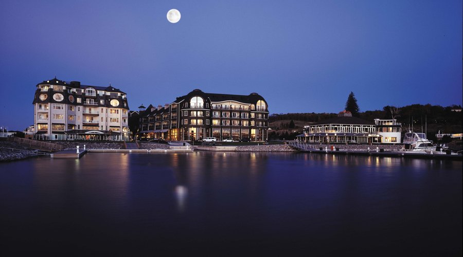 Boutique Distinction...Uncompromising Hospitality...Irresistable Charm...