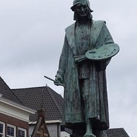 Hieronymus Bosch Statue