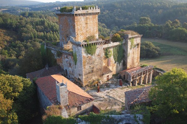 Casas e apartamentos à venda em Outeiro de Rei, Lugo, Espanha