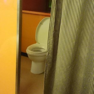 Garden Inn (Guangzhou Yile Road) in Guangzhou, image may contain: Dorm Room, Furniture, Bedroom, Chair