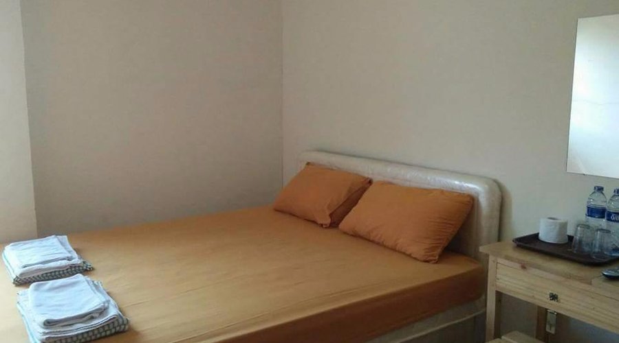 Kost CMC is located in ciputat, Tangerang Selatan ( South Tangerang ) near Pondok Indah. Lebak B
