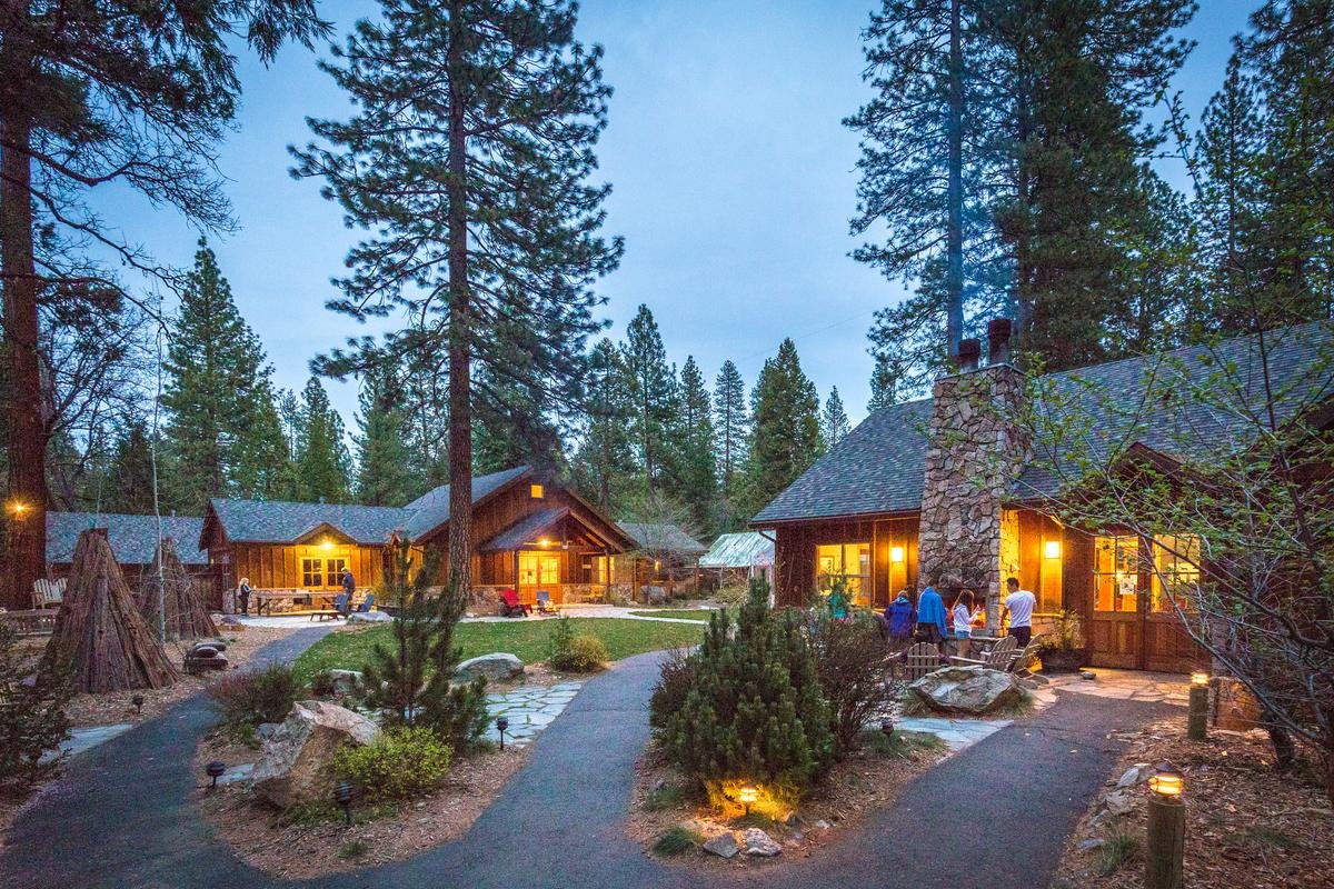 eco lodge United States - Evergreen Lodge