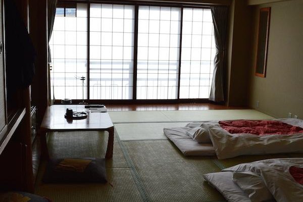 Large room towards windoq