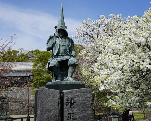 Kumamoto's One Piece Statues - Explore Kumamoto