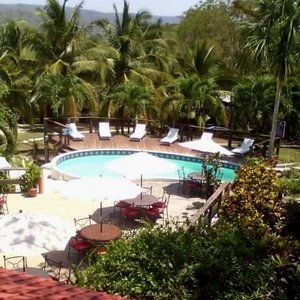 Resturant & Pool