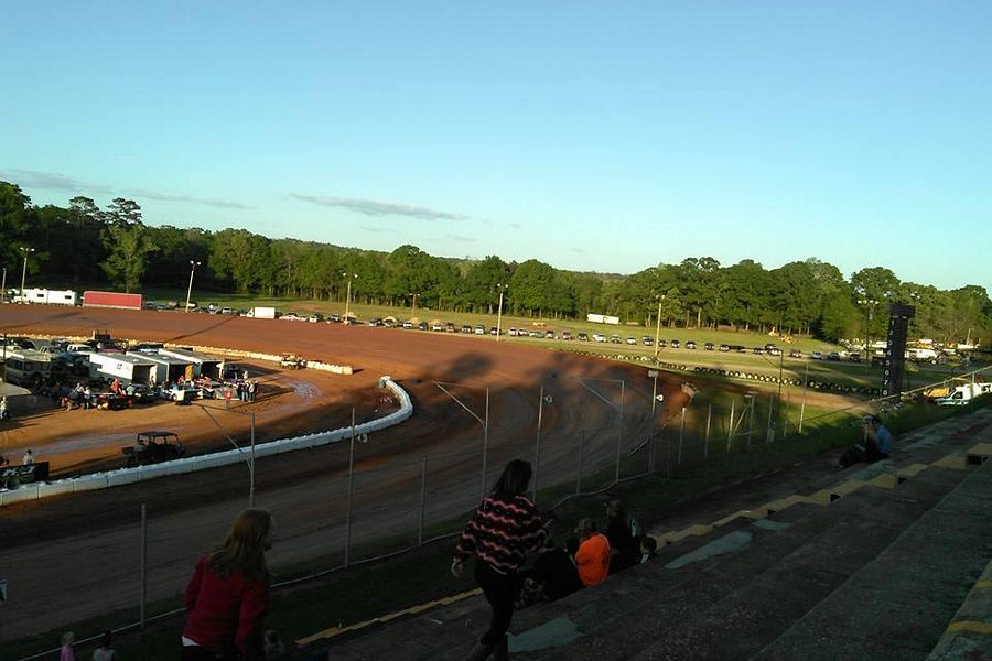 East Alabama Motor Speedway image