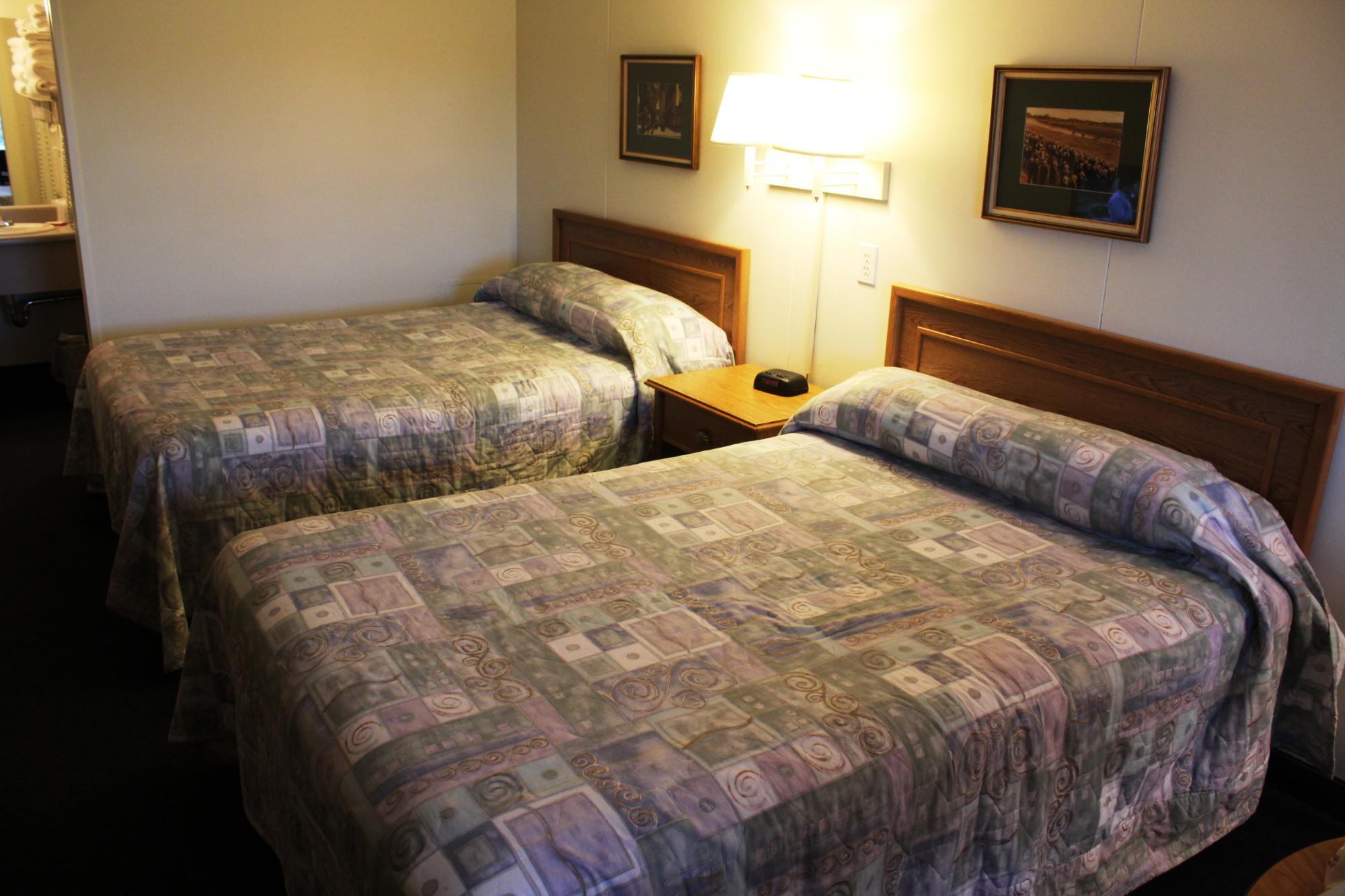 THE SPRINGS MOTEL Saratoga Springs Estado De Nueva York Opiniones Y   2 Double Beds 