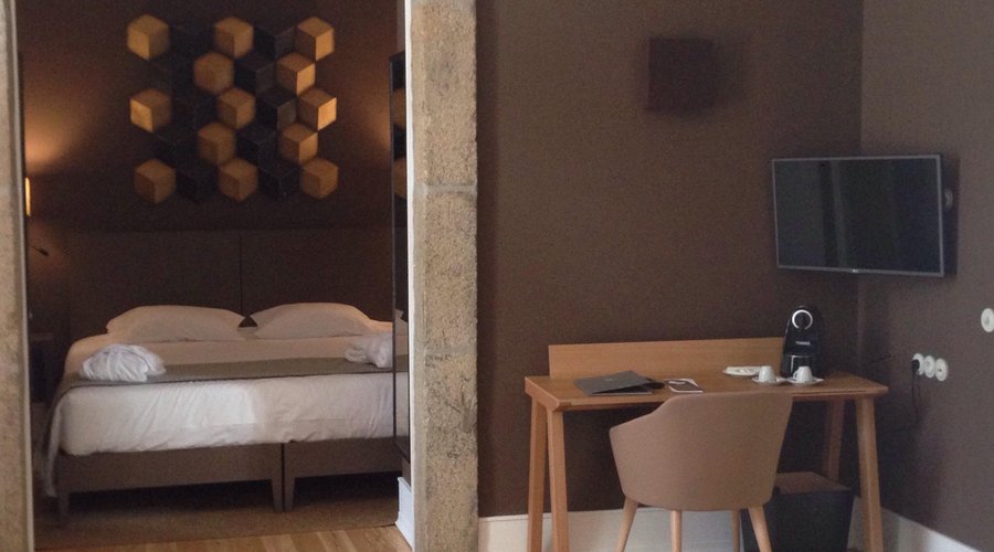 Piscina hidrotermal e suite