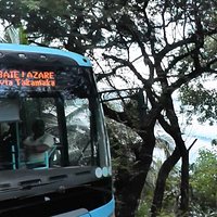 Bus dans le sud-est de Mahé