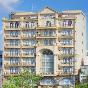 toàn cảnh khách sạn Trần Vinh