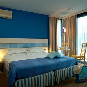 Hotel LaMorosa in Viserba, image may contain: Balcony, Building, Chair, Furniture