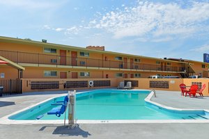 Piscina y playa