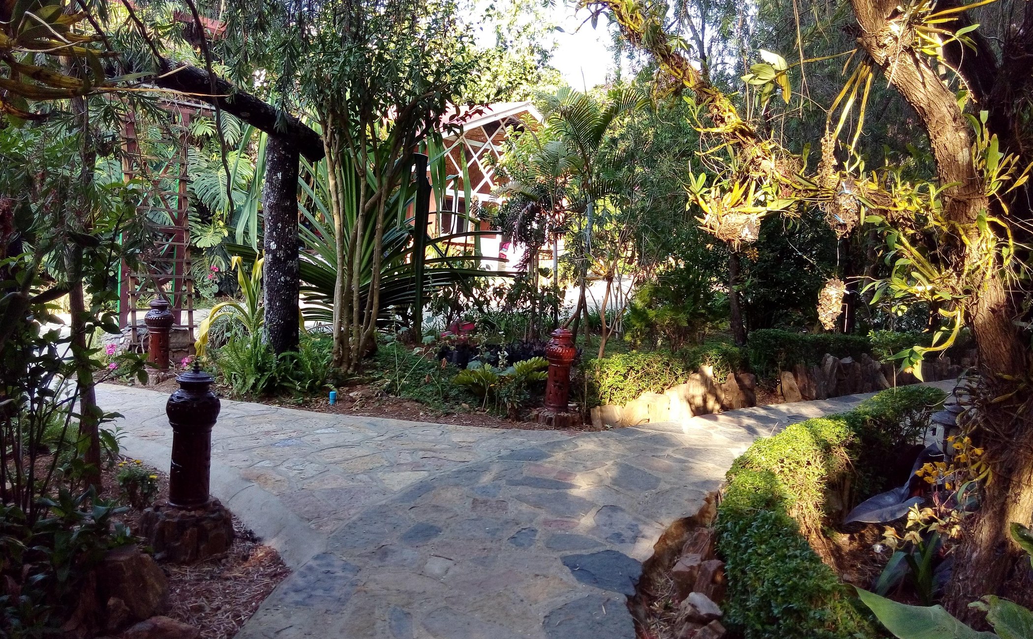 The Golden Gate Resort Guest House by null
