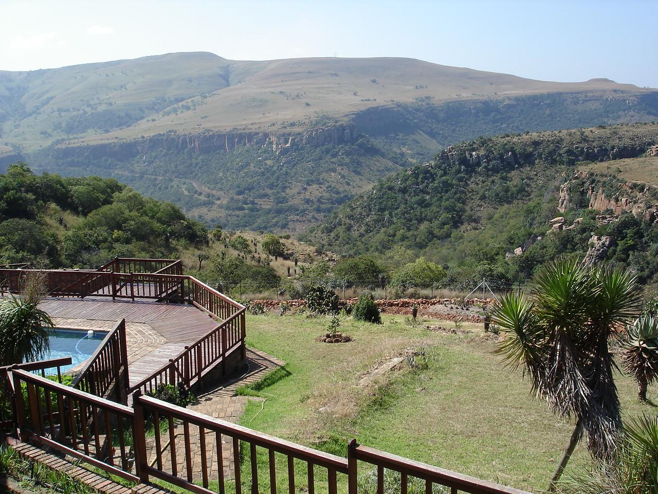 ACRA RETREAT - MOUNTAIN VIEW LODGE - WATERVAL BOVEN - Prices & B&B Reviews (Emgwenya, South Africa)