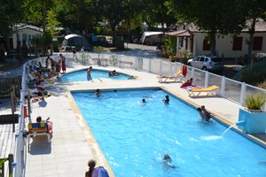 Piscine et plage
