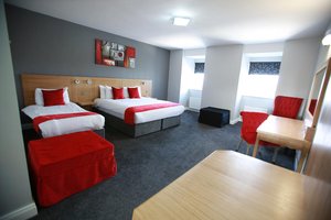 Room & Suite