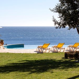 piscina al aire libre