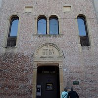La facciata