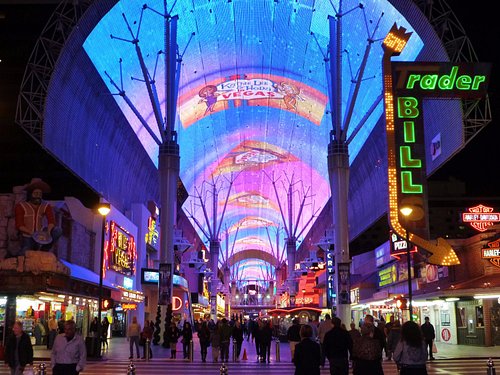 14 Fun And Classic Things To Do In Downtown Las Vegas!