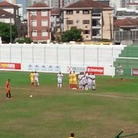 Campo em dia de jogo
