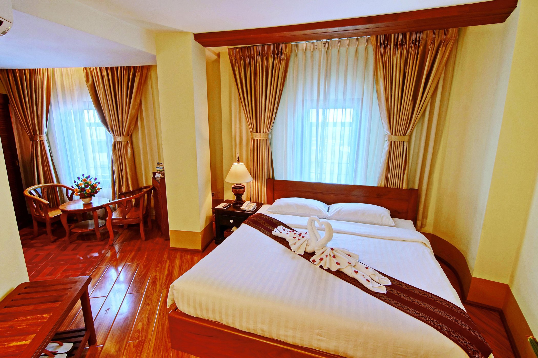 Shwe Ingyinn Hotel (SIG) Hotel by null