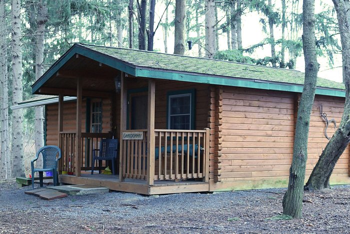 Cabins and Food – Camp Seneca Lake